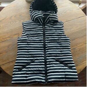 ST JAMES MADEMOISELLE striped down vest/removable hood/gorgeous/like new/8